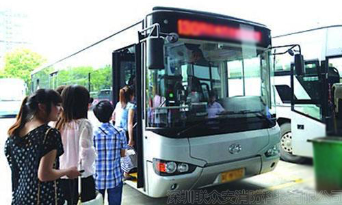 新能源公交載客