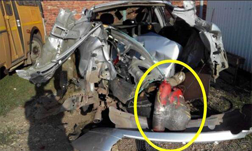 滅火器后備箱爆炸